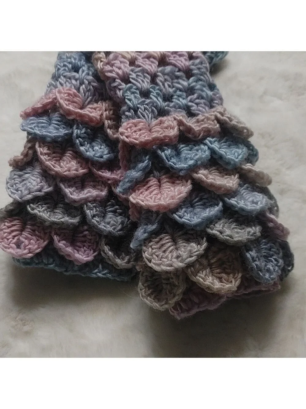 Wool/Viscose Handmade Fingerless Dragonscale Texting Gloves Pastel Rainbow